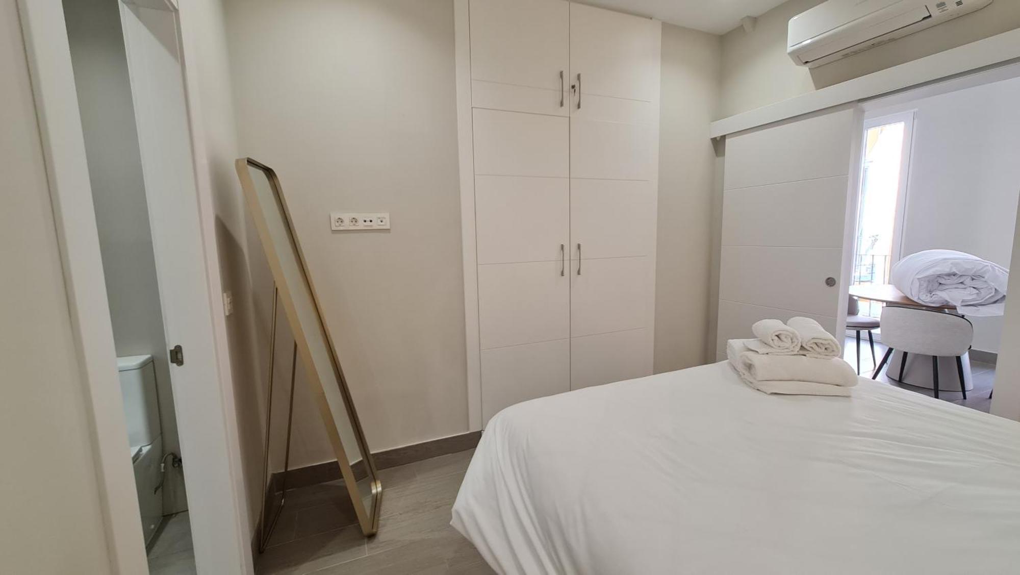 Navas 101 Cosmopolitan Loft Apartment Granada Exterior photo
